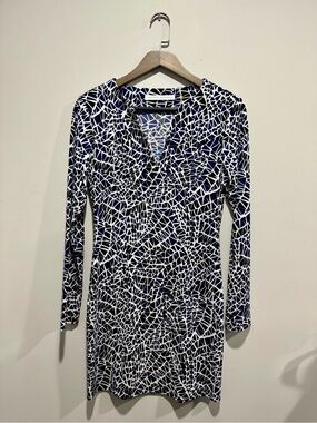 Susana Monaco Geometric Print Stretch Mini Dress M Long Sleeve